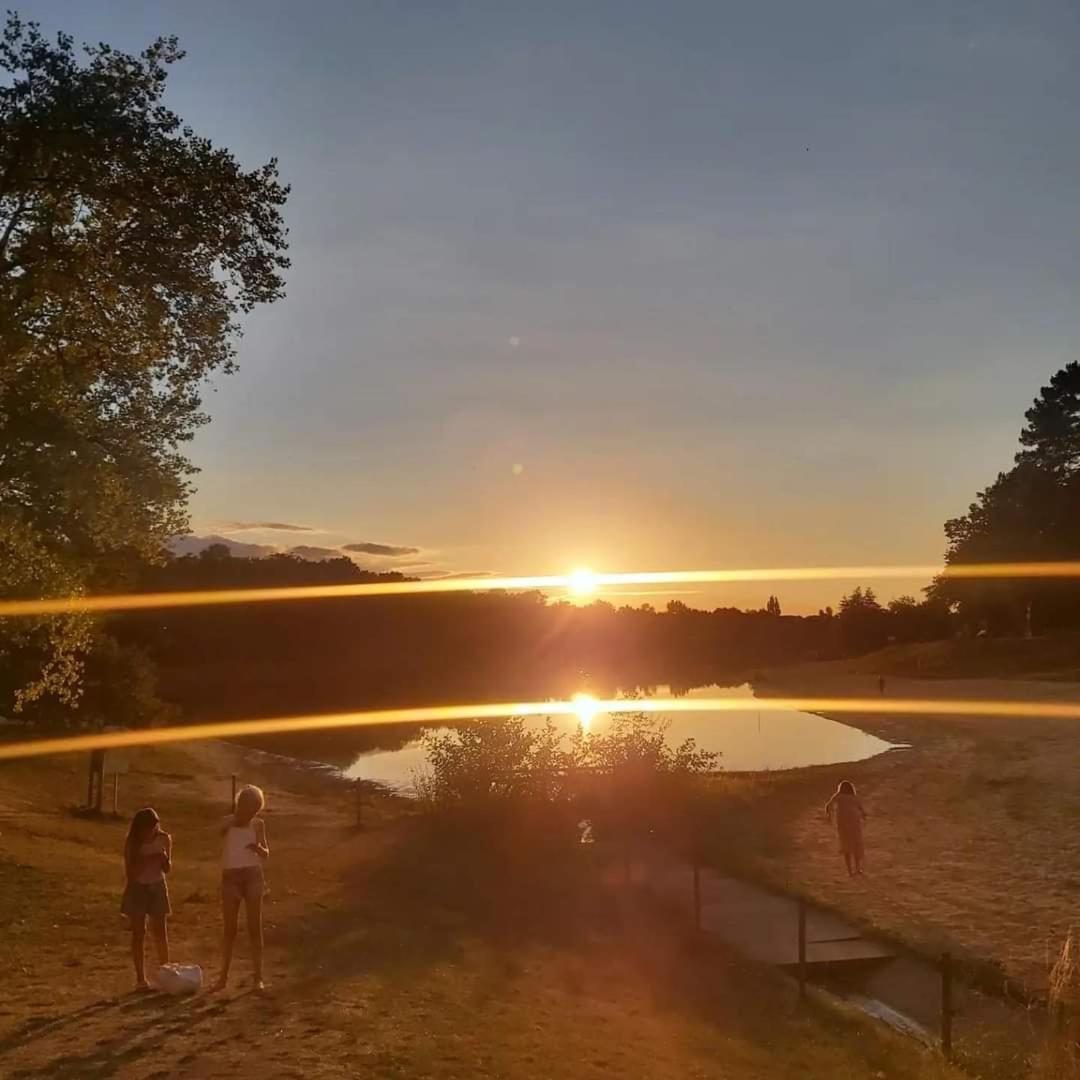 Etang Vallier Resort Brossac 외부 사진