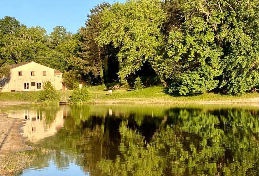 Etang Vallier Resort Brossac 외부 사진