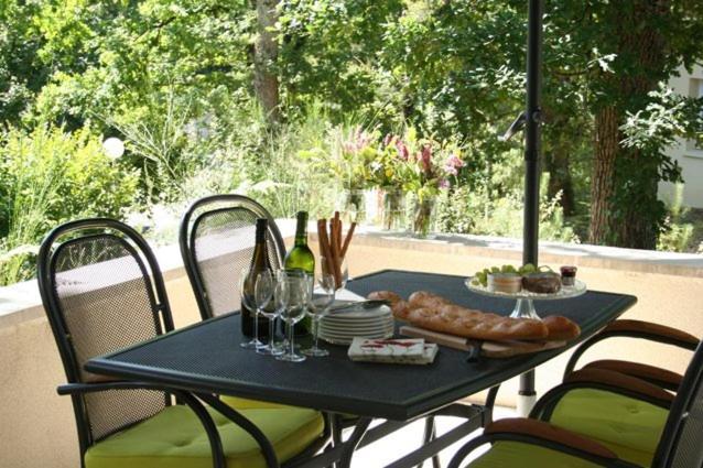 Etang Vallier Resort Brossac 외부 사진