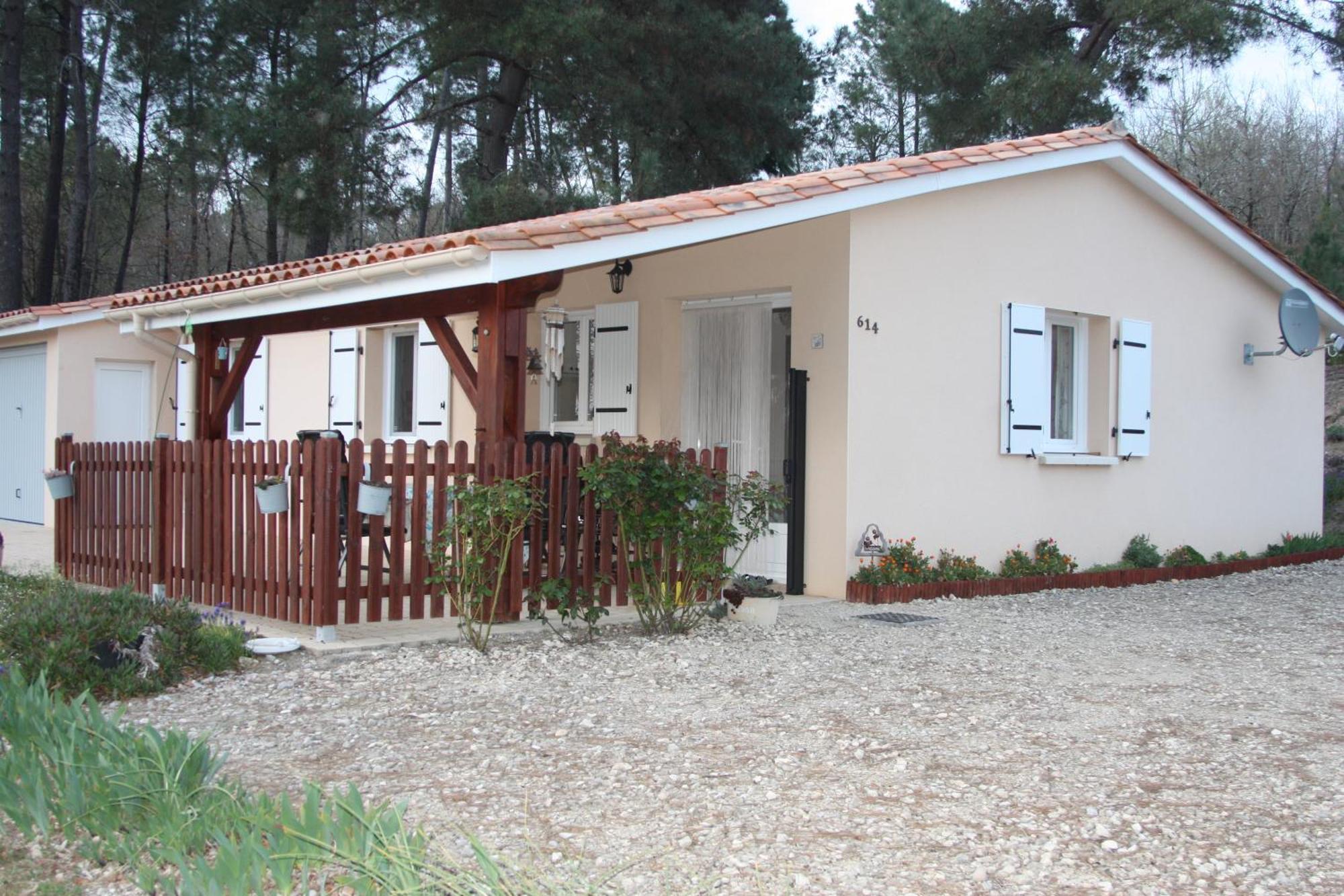 Etang Vallier Resort Brossac 외부 사진