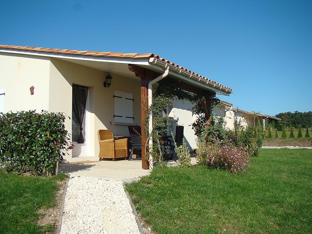 Etang Vallier Resort Brossac 외부 사진