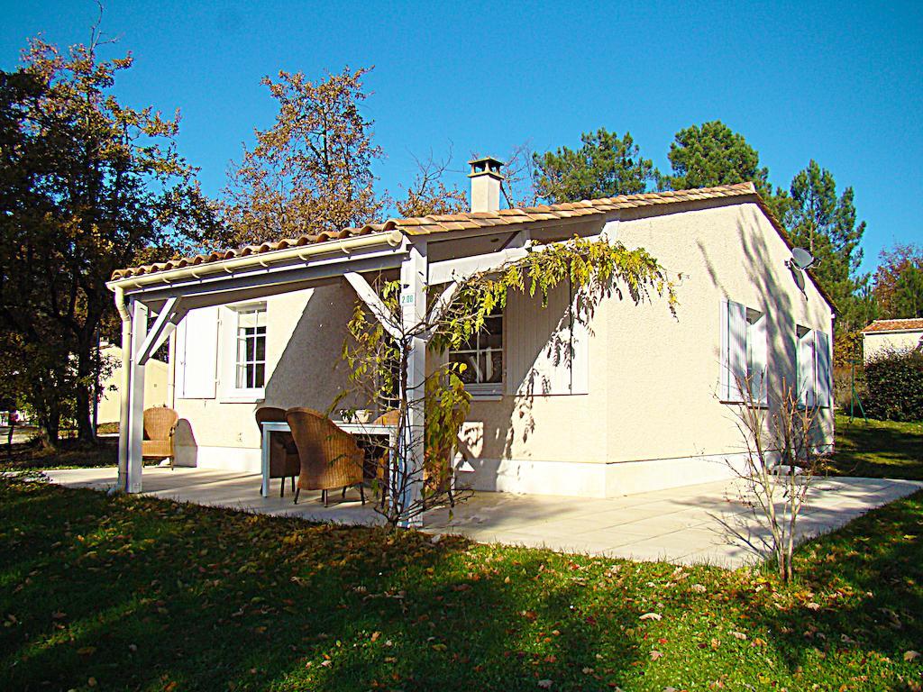 Etang Vallier Resort Brossac 객실 사진