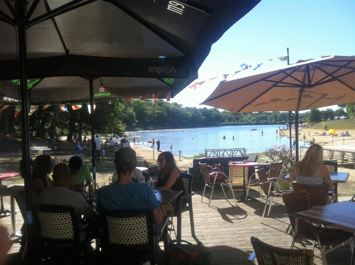 Etang Vallier Resort Brossac 외부 사진