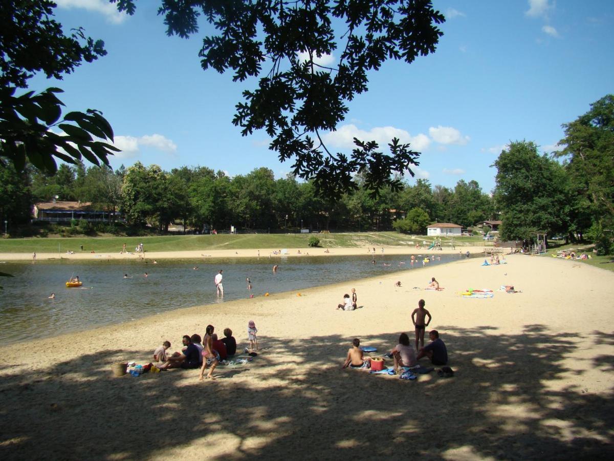 Etang Vallier Resort Brossac 외부 사진